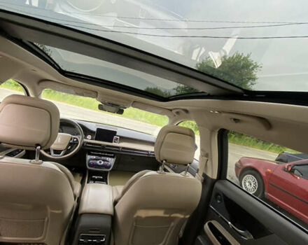 Бежевый Линкольн Corsair, объемом двигателя 2 л и пробегом 80 тыс. км за 29500 $, фото 12 на Automoto.ua