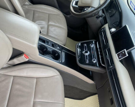 Бежевый Линкольн Corsair, объемом двигателя 2 л и пробегом 80 тыс. км за 29500 $, фото 24 на Automoto.ua