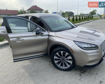 Бежевый Линкольн Corsair, объемом двигателя 2 л и пробегом 80 тыс. км за 29500 $, фото 26 на Automoto.ua