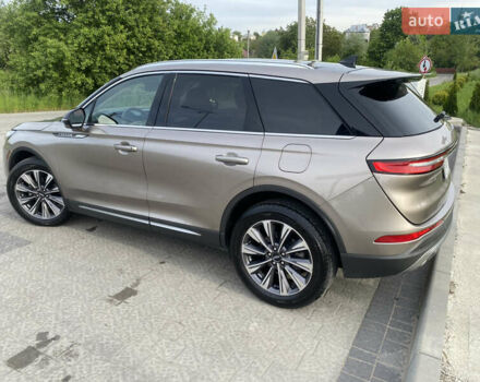 Бежевый Линкольн Corsair, объемом двигателя 2 л и пробегом 80 тыс. км за 29500 $, фото 3 на Automoto.ua