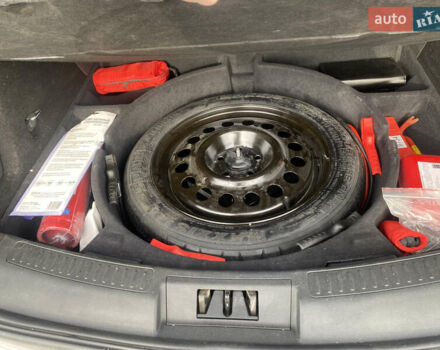 Бежевый Линкольн Corsair, объемом двигателя 2 л и пробегом 80 тыс. км за 29500 $, фото 21 на Automoto.ua