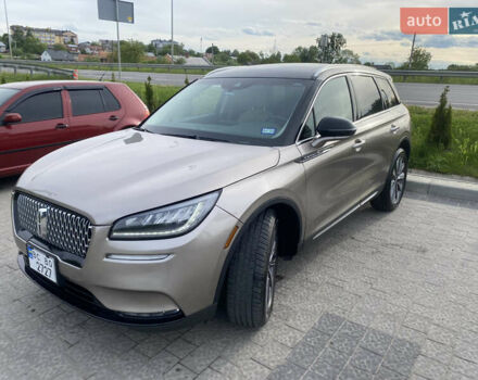 Бежевый Линкольн Corsair, объемом двигателя 2 л и пробегом 80 тыс. км за 29500 $, фото 10 на Automoto.ua