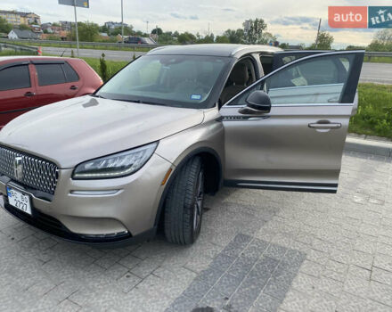 Бежевый Линкольн Corsair, объемом двигателя 2 л и пробегом 80 тыс. км за 29500 $, фото 41 на Automoto.ua