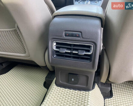 Бежевый Линкольн Corsair, объемом двигателя 2 л и пробегом 80 тыс. км за 29500 $, фото 29 на Automoto.ua