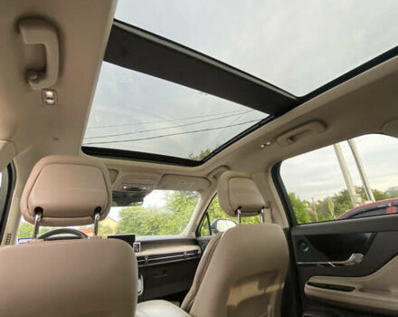 Бежевый Линкольн Corsair, объемом двигателя 2 л и пробегом 80 тыс. км за 29500 $, фото 13 на Automoto.ua