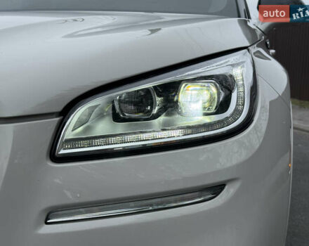 Бежевый Линкольн Corsair, объемом двигателя 2.29 л и пробегом 59 тыс. км за 25900 $, фото 3 на Automoto.ua