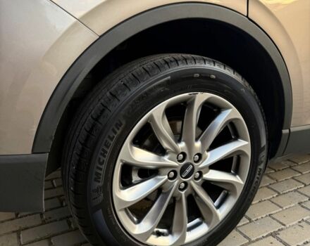 Бежевый Линкольн Corsair, объемом двигателя 2 л и пробегом 57 тыс. км за 25000 $, фото 6 на Automoto.ua