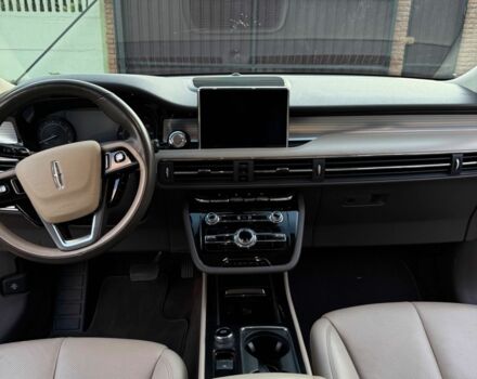 Бежевый Линкольн Corsair, объемом двигателя 2 л и пробегом 57 тыс. км за 25000 $, фото 8 на Automoto.ua