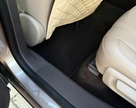 Бежевый Линкольн Corsair, объемом двигателя 2 л и пробегом 57 тыс. км за 25000 $, фото 16 на Automoto.ua