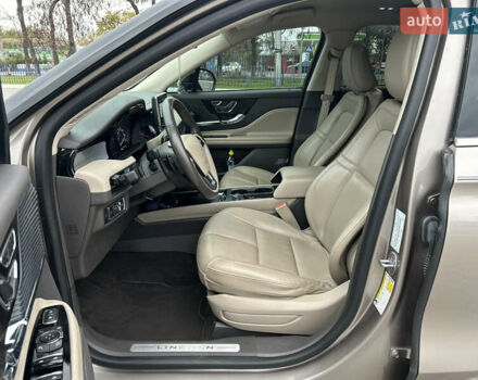 Бежевый Линкольн Corsair, объемом двигателя 2 л и пробегом 63 тыс. км за 25000 $, фото 20 на Automoto.ua