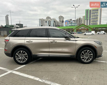 Бежевый Линкольн Corsair, объемом двигателя 2 л и пробегом 63 тыс. км за 25000 $, фото 4 на Automoto.ua