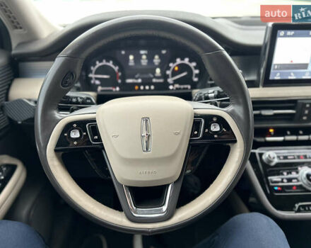 Бежевый Линкольн Corsair, объемом двигателя 2 л и пробегом 63 тыс. км за 25000 $, фото 9 на Automoto.ua