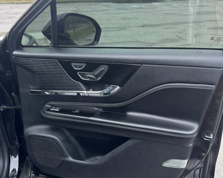 Черный Линкольн Corsair, объемом двигателя 2 л и пробегом 152 тыс. км за 20100 $, фото 33 на Automoto.ua