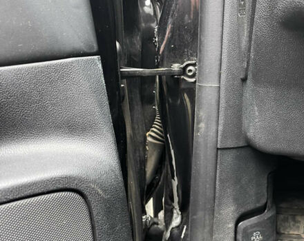 Черный Линкольн Corsair, объемом двигателя 2 л и пробегом 137 тыс. км за 17000 $, фото 24 на Automoto.ua