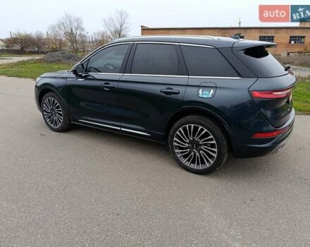 Черный Линкольн Corsair, объемом двигателя 2 л и пробегом 71 тыс. км за 22000 $, фото 4 на Automoto.ua