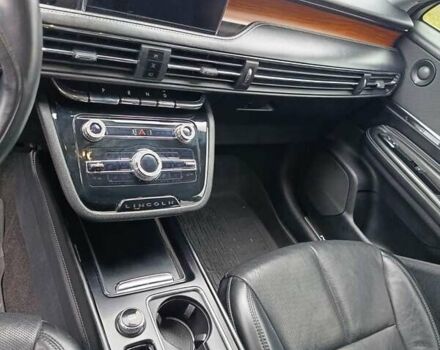 Черный Линкольн Corsair, объемом двигателя 2 л и пробегом 71 тыс. км за 22000 $, фото 13 на Automoto.ua