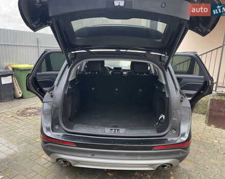 Черный Линкольн Corsair, объемом двигателя 2 л и пробегом 137 тыс. км за 17000 $, фото 1 на Automoto.ua