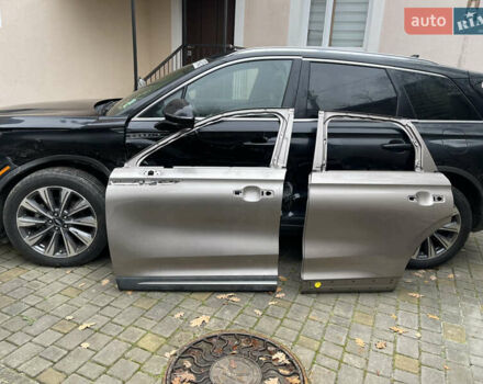 Черный Линкольн Corsair, объемом двигателя 2 л и пробегом 137 тыс. км за 17000 $, фото 21 на Automoto.ua