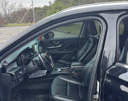 Черный Линкольн Corsair, объемом двигателя 2 л и пробегом 152 тыс. км за 20100 $, фото 18 на Automoto.ua