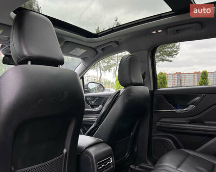 Чорний Лінкольн Corsair, об'ємом двигуна 2 л та пробігом 128 тис. км за 22900 $, фото 24 на Automoto.ua