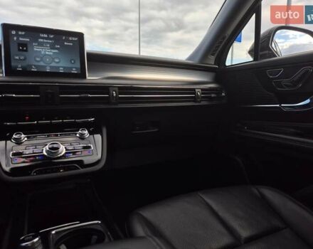 Черный Линкольн Corsair, объемом двигателя 2 л и пробегом 27 тыс. км за 24700 $, фото 15 на Automoto.ua