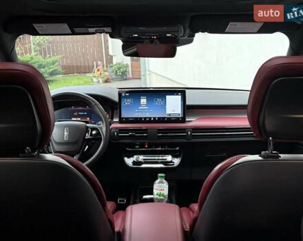 Черный Линкольн Corsair, объемом двигателя 2 л и пробегом 8 тыс. км за 36000 $, фото 1 на Automoto.ua