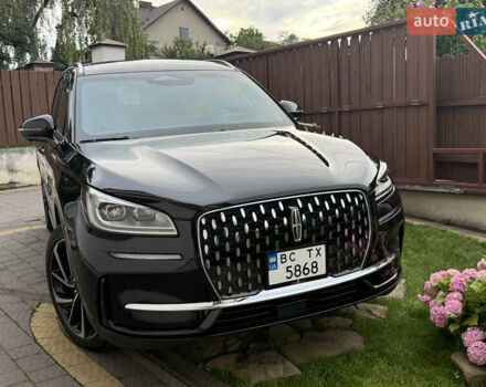 Черный Линкольн Corsair, объемом двигателя 2 л и пробегом 8 тыс. км за 36000 $, фото 4 на Automoto.ua