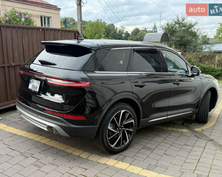 Черный Линкольн Corsair, объемом двигателя 2 л и пробегом 8 тыс. км за 36000 $, фото 2 на Automoto.ua