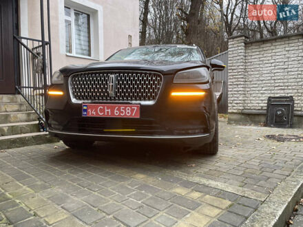 Черный Линкольн Corsair, объемом двигателя 2 л и пробегом 137 тыс. км за 17000 $, фото 1 на Automoto.ua