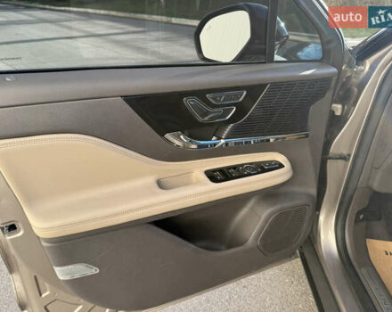 Коричневий Лінкольн Corsair, об'ємом двигуна 2 л та пробігом 78 тис. км за 23500 $, фото 36 на Automoto.ua