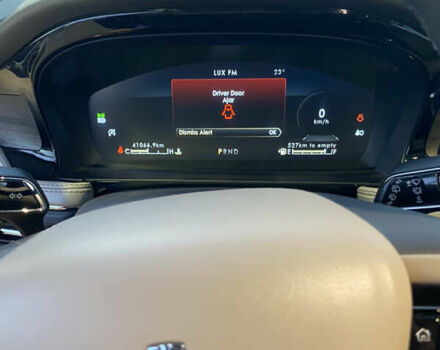 Червоний Лінкольн Corsair, об'ємом двигуна 2 л та пробігом 42 тис. км за 25500 $, фото 5 на Automoto.ua