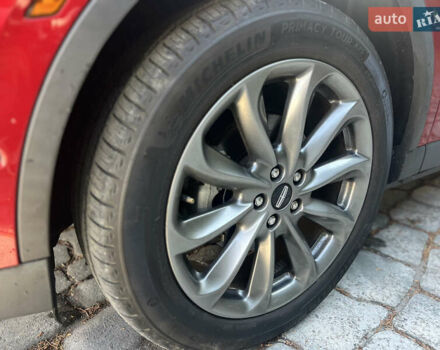 Красный Линкольн Corsair, объемом двигателя 2 л и пробегом 40 тыс. км за 29000 $, фото 8 на Automoto.ua