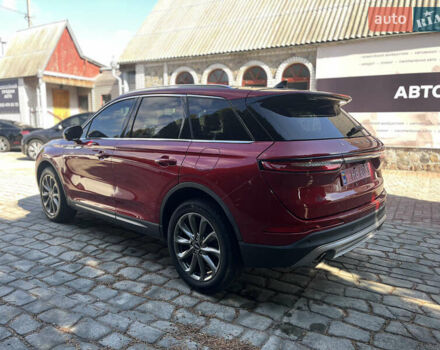 Красный Линкольн Corsair, объемом двигателя 2 л и пробегом 40 тыс. км за 29000 $, фото 5 на Automoto.ua