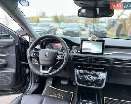 Линкольн Corsair, объемом двигателя 2 л и пробегом 27 тыс. км за 24800 $, фото 22 на Automoto.ua