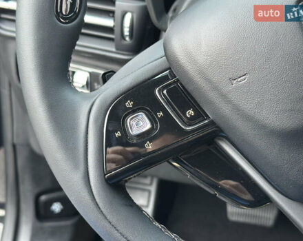 Линкольн Corsair, объемом двигателя 2 л и пробегом 27 тыс. км за 24800 $, фото 31 на Automoto.ua