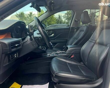 Линкольн Corsair, объемом двигателя 2 л и пробегом 38 тыс. км за 28000 $, фото 11 на Automoto.ua