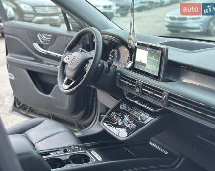 Линкольн Corsair, объемом двигателя 2 л и пробегом 27 тыс. км за 24800 $, фото 26 на Automoto.ua