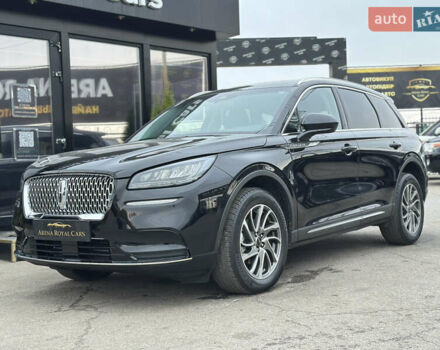 Линкольн Corsair, объемом двигателя 2 л и пробегом 27 тыс. км за 24800 $, фото 5 на Automoto.ua