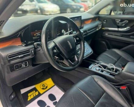 Линкольн Corsair, объемом двигателя 2 л и пробегом 38 тыс. км за 28000 $, фото 10 на Automoto.ua