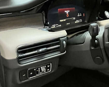 Серый Линкольн Corsair, объемом двигателя 2.29 л и пробегом 95 тыс. км за 25700 $, фото 12 на Automoto.ua