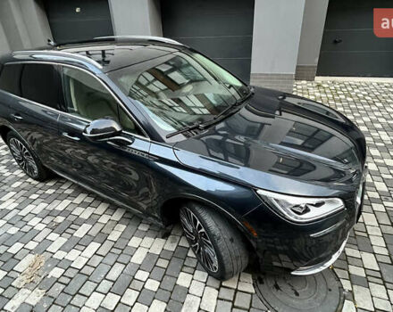 Серый Линкольн Corsair, объемом двигателя 2.29 л и пробегом 95 тыс. км за 25700 $, фото 4 на Automoto.ua