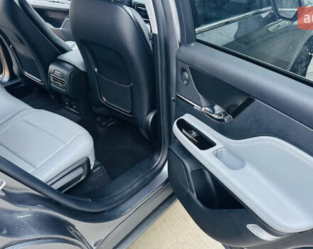 Сірий Лінкольн Corsair, об'ємом двигуна 2 л та пробігом 49 тис. км за 25500 $, фото 21 на Automoto.ua