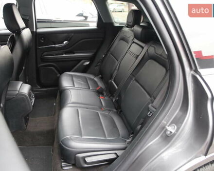 Сірий Лінкольн Corsair, об'ємом двигуна 2 л та пробігом 67 тис. км за 25500 $, фото 9 на Automoto.ua