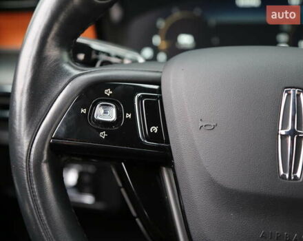 Сірий Лінкольн Corsair, об'ємом двигуна 2 л та пробігом 67 тис. км за 25500 $, фото 23 на Automoto.ua