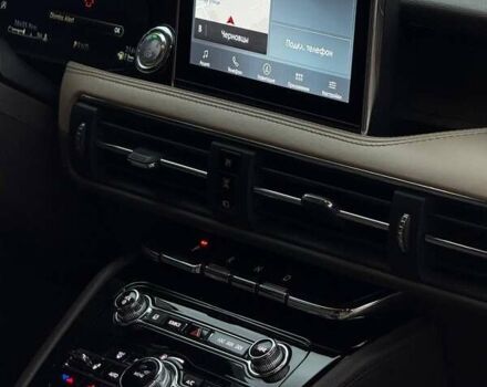 Серый Линкольн Corsair, объемом двигателя 2 л и пробегом 38 тыс. км за 30900 $, фото 11 на Automoto.ua