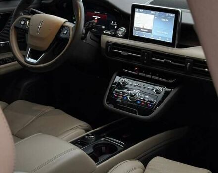 Серый Линкольн Corsair, объемом двигателя 2 л и пробегом 38 тыс. км за 30900 $, фото 15 на Automoto.ua