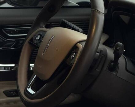 Серый Линкольн Corsair, объемом двигателя 2 л и пробегом 38 тыс. км за 30900 $, фото 13 на Automoto.ua