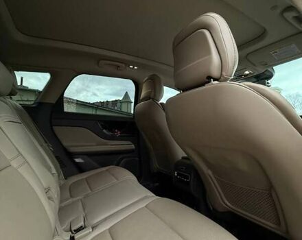 Серый Линкольн Corsair, объемом двигателя 2 л и пробегом 38 тыс. км за 30900 $, фото 16 на Automoto.ua