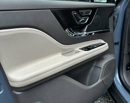 Синий Линкольн Corsair, объемом двигателя 2 л и пробегом 41 тыс. км за 29500 $, фото 17 на Automoto.ua