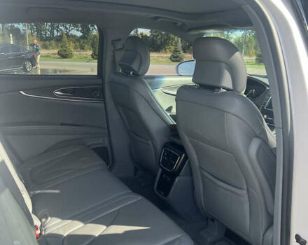 Линкольн Nautilus 2019 в Киеве на Automoto.ua Белый Линкольн Nautilus, объемом двигателя 2 л и пробегом 127 тыс. км за 26500 $, фото 9 на Automoto.ua